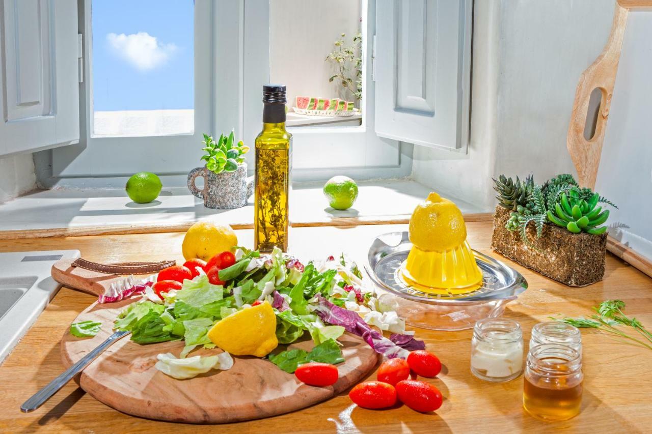 Sweet Nectar Villa With Hot Tub Pýrgos Екстериор снимка